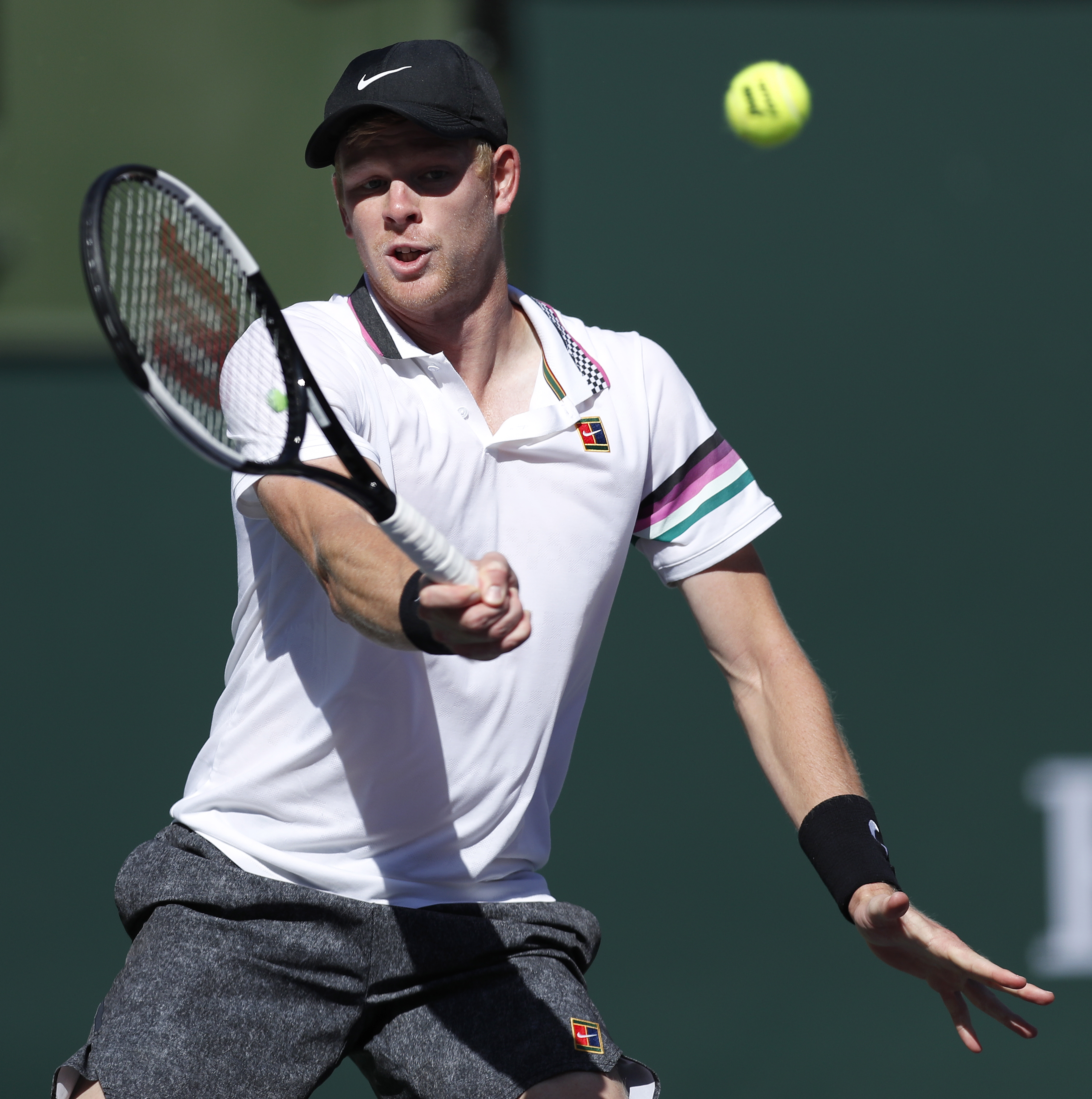 欧洲网球队完胜西班牙网球队，费德勒完成帽子戏法