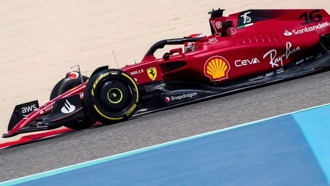 阿斯顿马丁横扫威廉姆斯，皮亚斯特里带队取胜