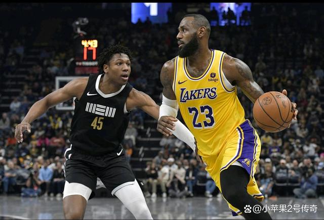 北京队横扫灰熊，詹姆斯关键制胜