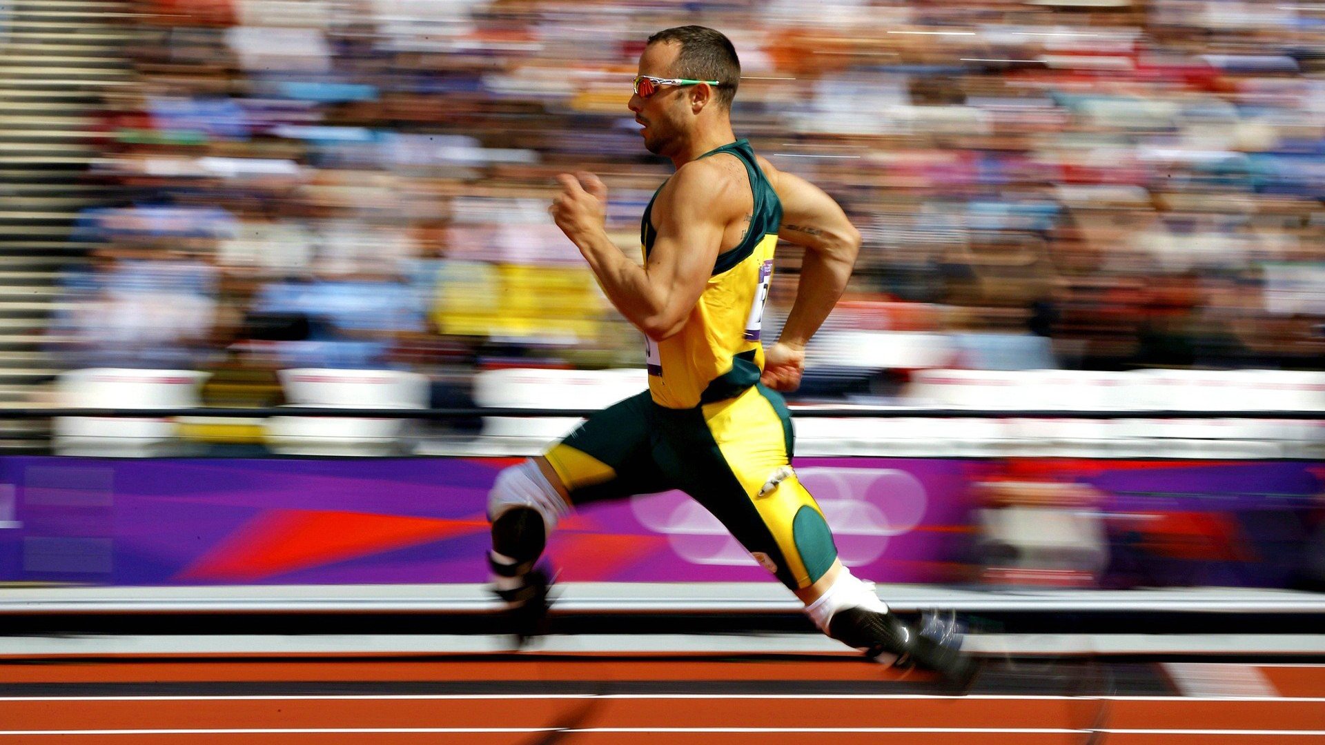 赛道上的无声宣言,阿拉巴用实力点亮F1年度争冠之夜